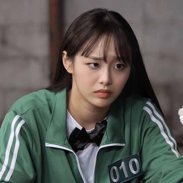 watching the new Squid Game season and omg does anyone know the name of this actress???