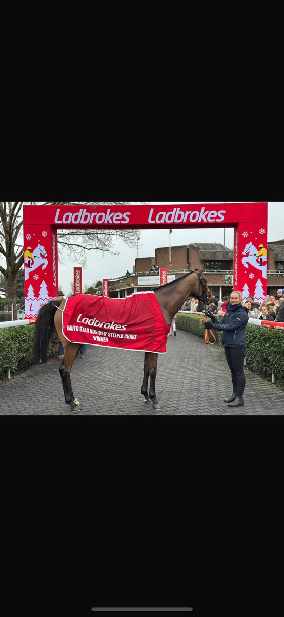 camsharples's tweet photo. The Jukebox Man 💥 Grade 1 Winner💥 Today was a special one for me…. If you know, you know. Well done to the whole team at Ben Paulings, absolutely fantastic. We all enjoyed that ❤️ #TeamBPR #HappyToBePartOfIt ☺️ https://t.co/6BYJCYvWww