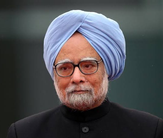 RavindraBhati__'s tweet photo. पूर्व प्रधानमंत्री, अर्थशास्त्री डॉ. मनमोहन सिंह जी के निधन पर उनकी पावन स्मृतियों को नमन करता हूँ। ���ेश को आर्थिक संकट से उबारकर एक सशक्त राष्ट्र के रूप में स्थापित किया। उदारीकरण, नरेगा और शिक्षा का अधिकार जैसे फैसलों ने देश को नई ऊँचाई तक पहुंचाया। 

मैं ईश्वर से प्रार्थना करता हूँ कि दिवंगत पुण्यात्मा को अपने श्रीचरणों में स्थान दें एवं शोकाकुल परिजनों को यह आघात सहने की शक्ति दें।🙏🏻