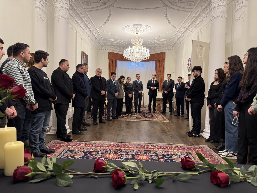 ElinSuleymanov's tweet photo. Deeply grateful to members of the Azerbaijani community in Great Britain and our diplomatic colleagues in London for visiting @AzerbaijaninUK to offer their condolences and to honour the lives lost during crash landing of Azerbaijan Airlines flight J2-8243.
@azalofficial https://t.co/W5CW7Pdvog