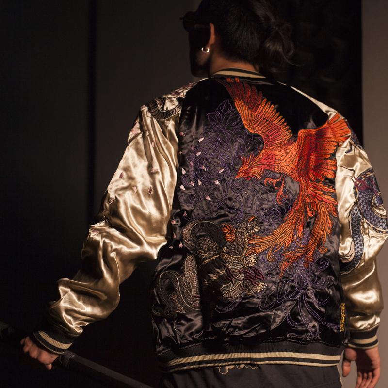 UnicunShop's tweet image. Two jackets in one?🤯 This reversible embroidered jacket has a fierce dragon on one side &amp;amp; a roaring leopard on the other! 🔥 Which side will you choose?  Find your perfect fit here: unicun.com/product/mens-e…  #menswear #reversiblejacket #embroideredfashion