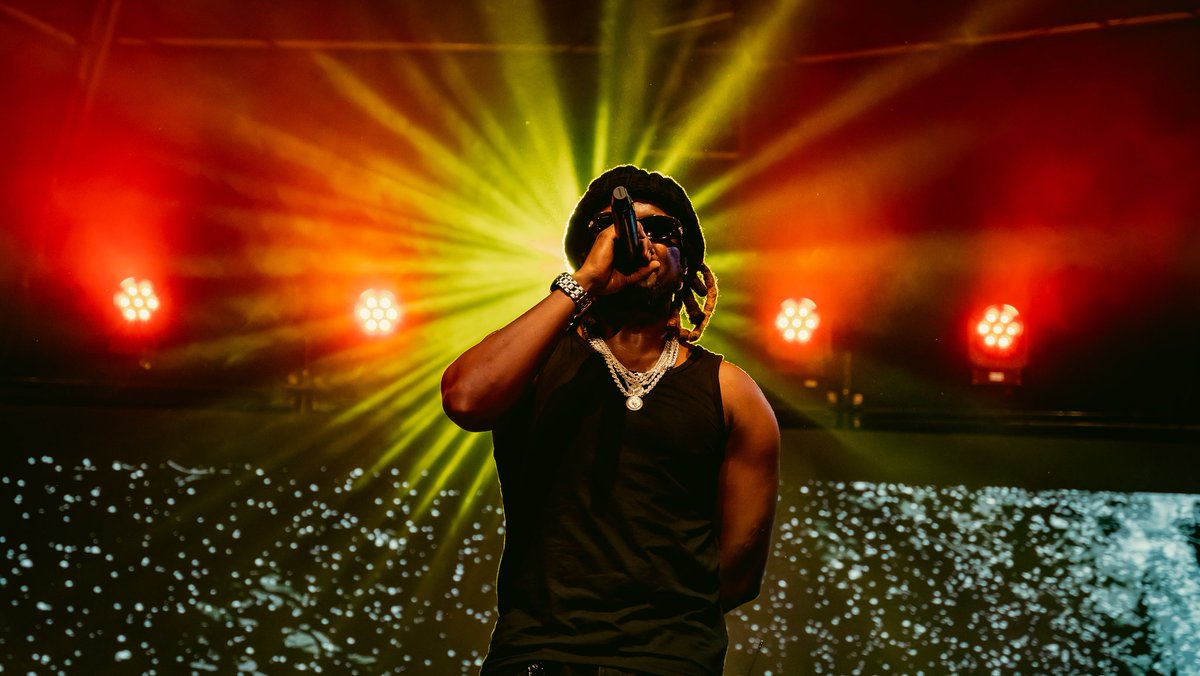 KoimettClara's tweet photo. GOVERNOR WA SHINCITY!!!!! 

#blanketsandwine 
@RealShinski 
@shincitylive https://t.co/EvXmwjkRvw