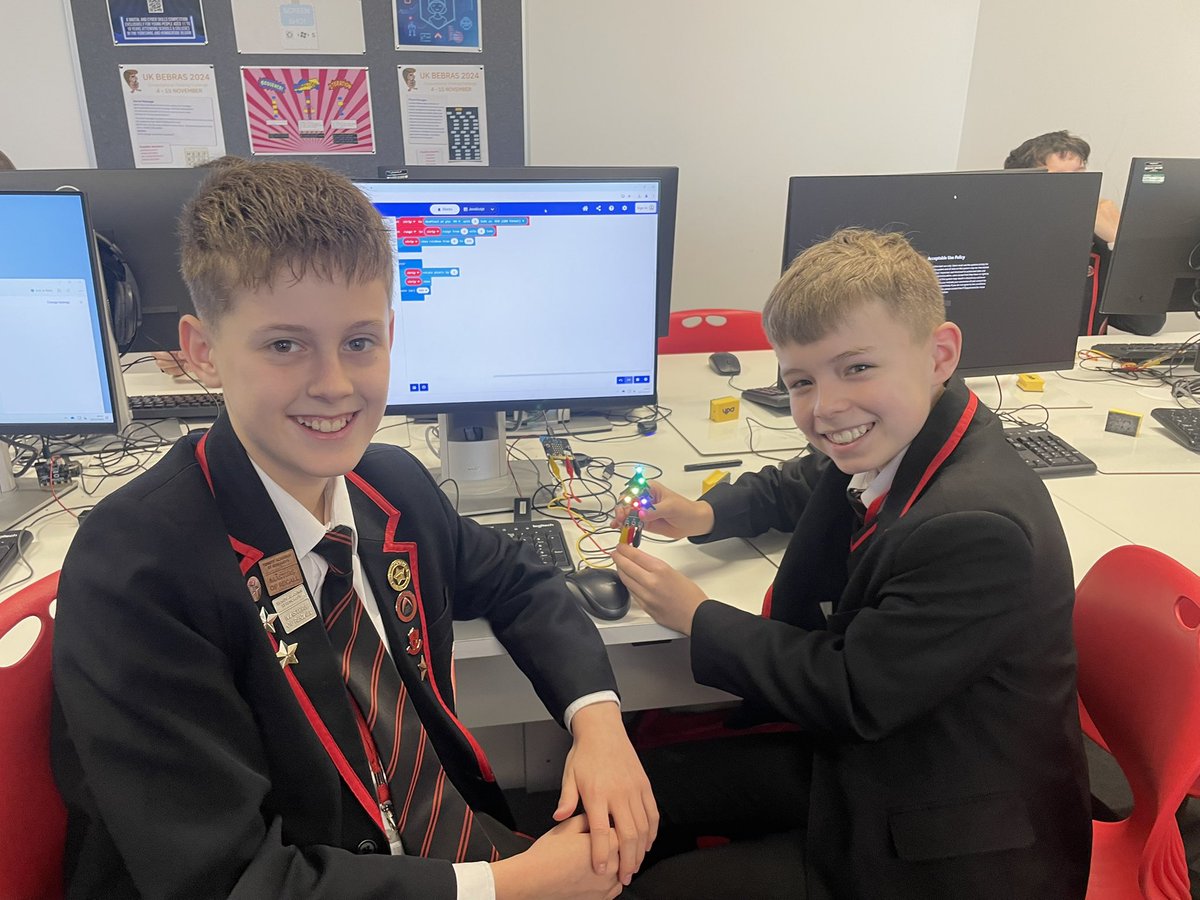 TASEComputing's tweet photo. Y8 had awesome physical coding experiences the last week of term making Christmas lights flash and snowflakes sing through the Micro: bit. #broadandbalanced https://t.co/1PazF9l6Yf