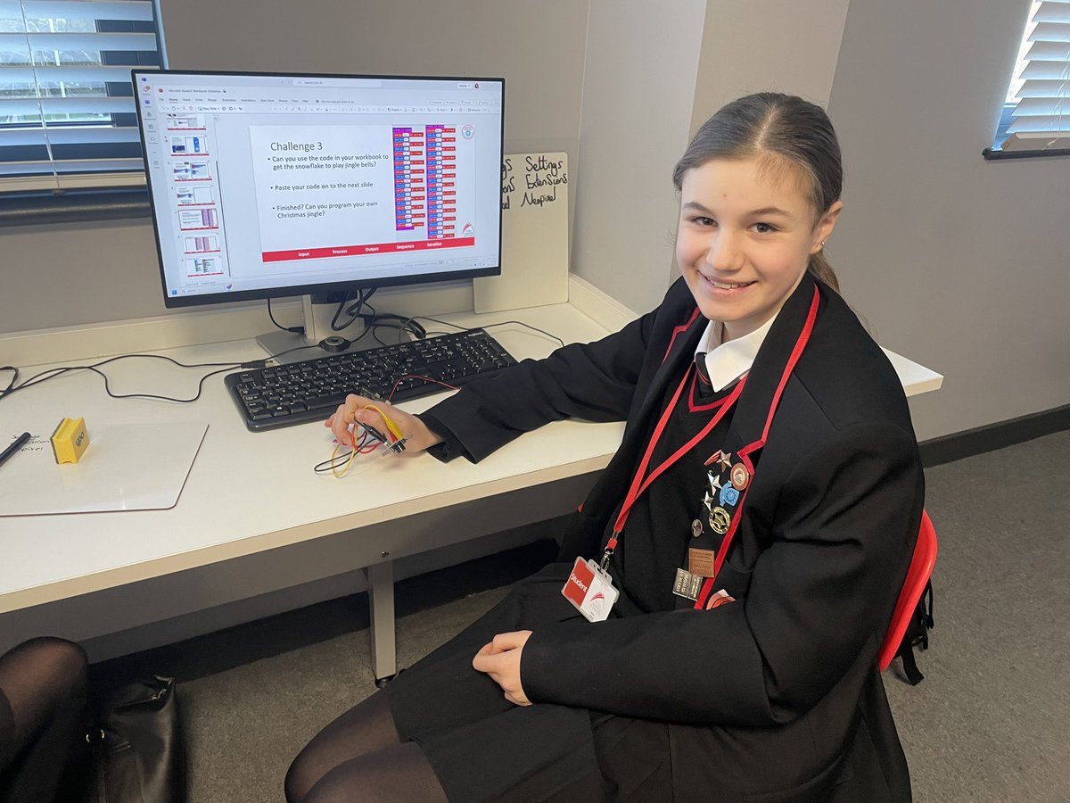 TASEComputing's tweet photo. Y8 had awesome physical coding experiences the last week of term making Christmas lights flash and snowflakes sing through the Micro: bit. #broadandbalanced https://t.co/1PazF9l6Yf