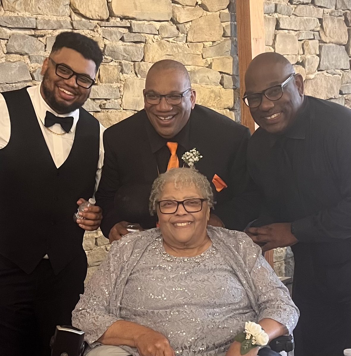 11 celebs with Crohn's disease | Fox News, image size:1181x1200