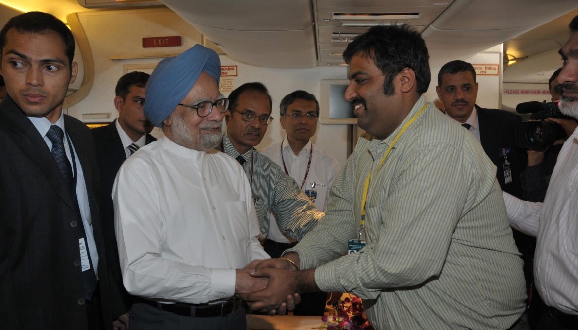 IamNaveenKapoor's tweet photo. RIP  Sir 🙏🙏🙏🙏

“I was fortunate to interact with him several times. He was a kind and simple human being, a man who guided India on the path of economic reforms.

Om Shanti.” https://t.co/eXbAUTevx1