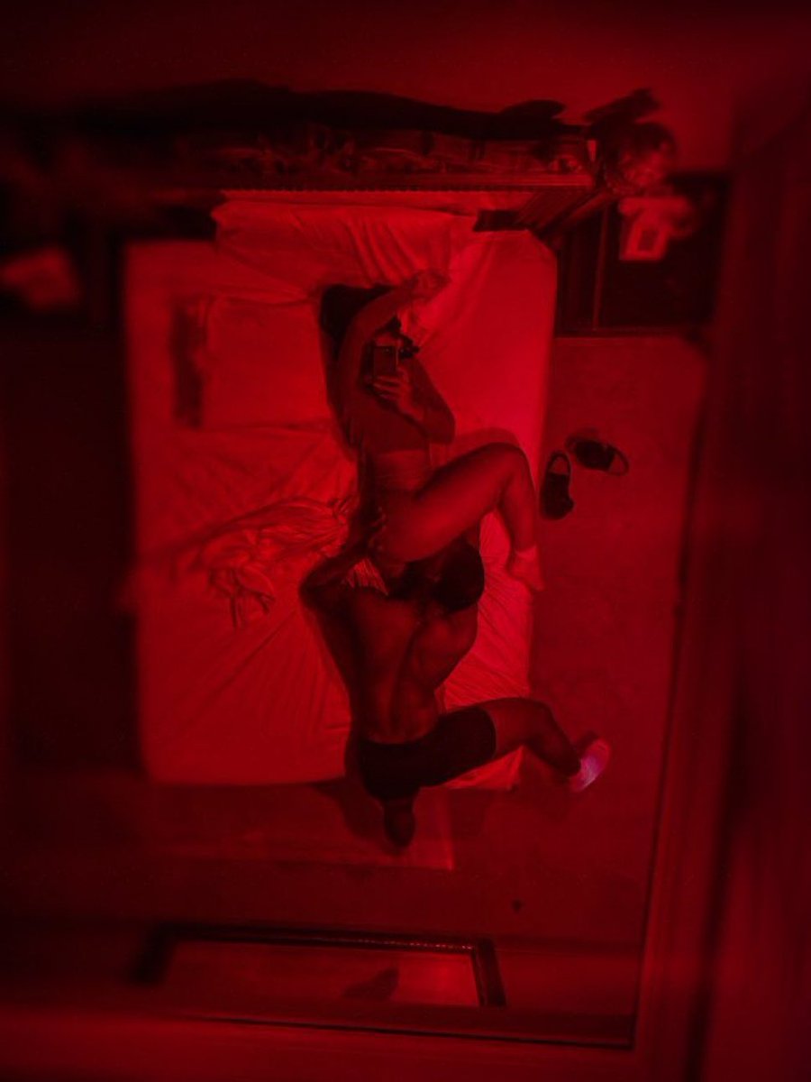 shmoodvibez's tweet photo. Mood before bed https://t.co/wtSLfXgmqi