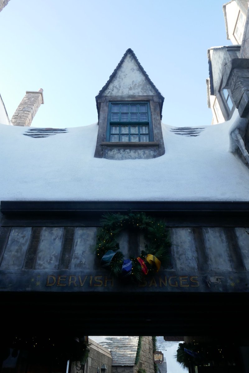 Universal Studios really gets it right on the Holidays