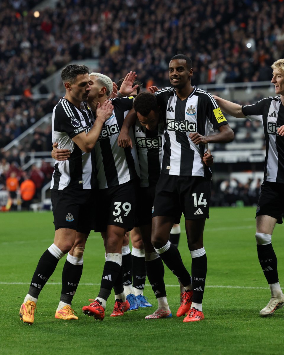 NUFC's tweet photo. 11 goals in 12 appearances. 🔥

Alexander Isak. A man in red hot form. https://t.co/tP0fN2FkmP