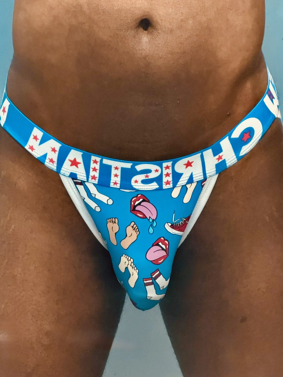 DariusLarryXXX's tweet photo. Merry Christmas once again to myself @andrewchristian Holiday Mystery 3-pack I’m obsessed with sexy &amp; confident undies https://t.co/ZheBBEClG9