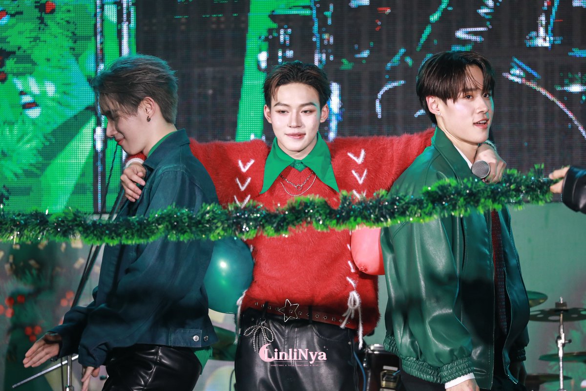 _LinLiNya_'s tweet photo. [26122424] Preview #GrabMerryMunchxLYKN

യ.  #nnutdan . #Lego_Rapeepong . #hongshihoshi

#รับถ่ายรูป #รับถ่ายรูปศิลปิน #selldata
#대리찍사 #데이터 #대리캠 https://t.co/TRBRPOh9WG