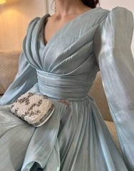 DesignerFash1on's tweet photo. The joy of dressing is an art #dresswithme 📩📷📷 https://t.co/XRrnnAUoto