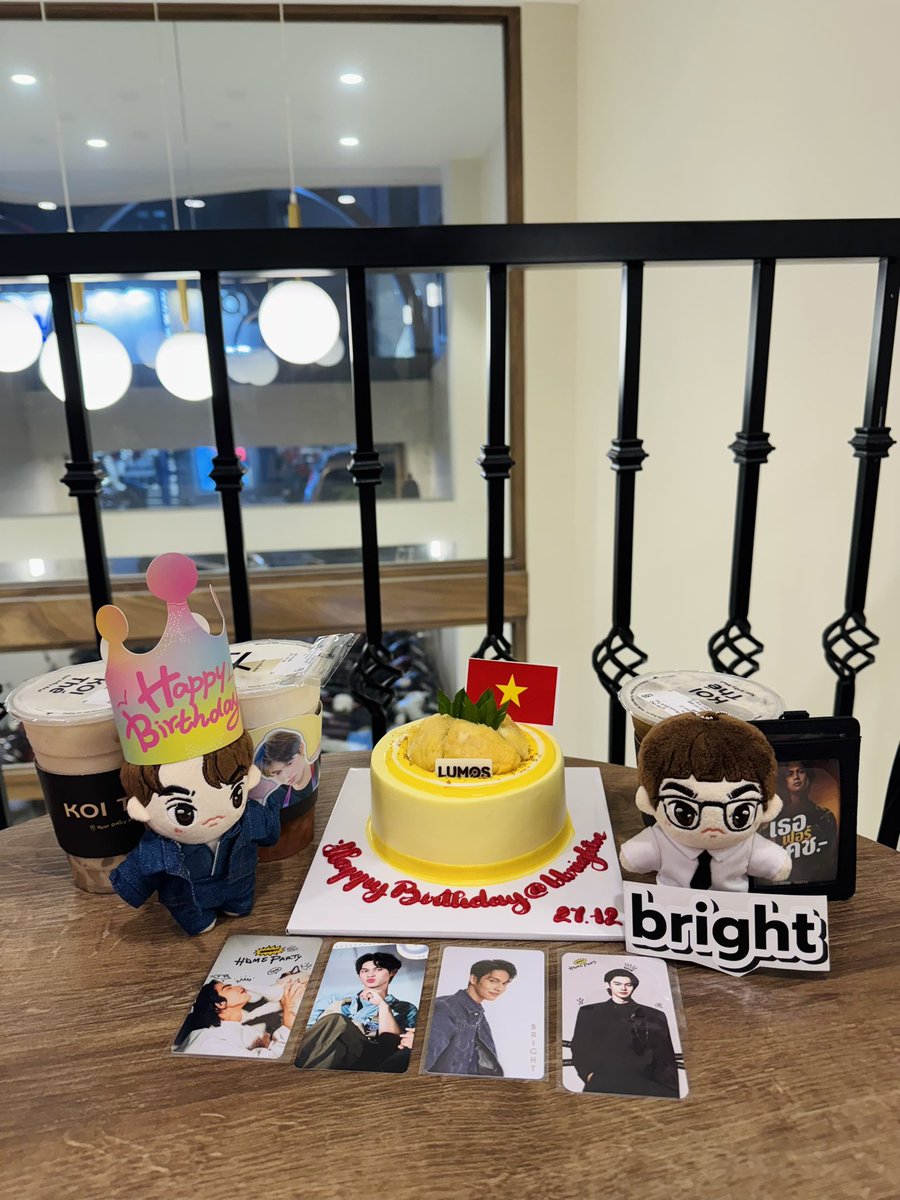 2712bb's tweet photo. Wish you all the best 💛🤍 @bbrightvc

HAPPY BIRTHDAY BRIGHT 
#27thBrightDay 
#bbrightvc @bbrightvc https://t.co/nSDE1JdfZz