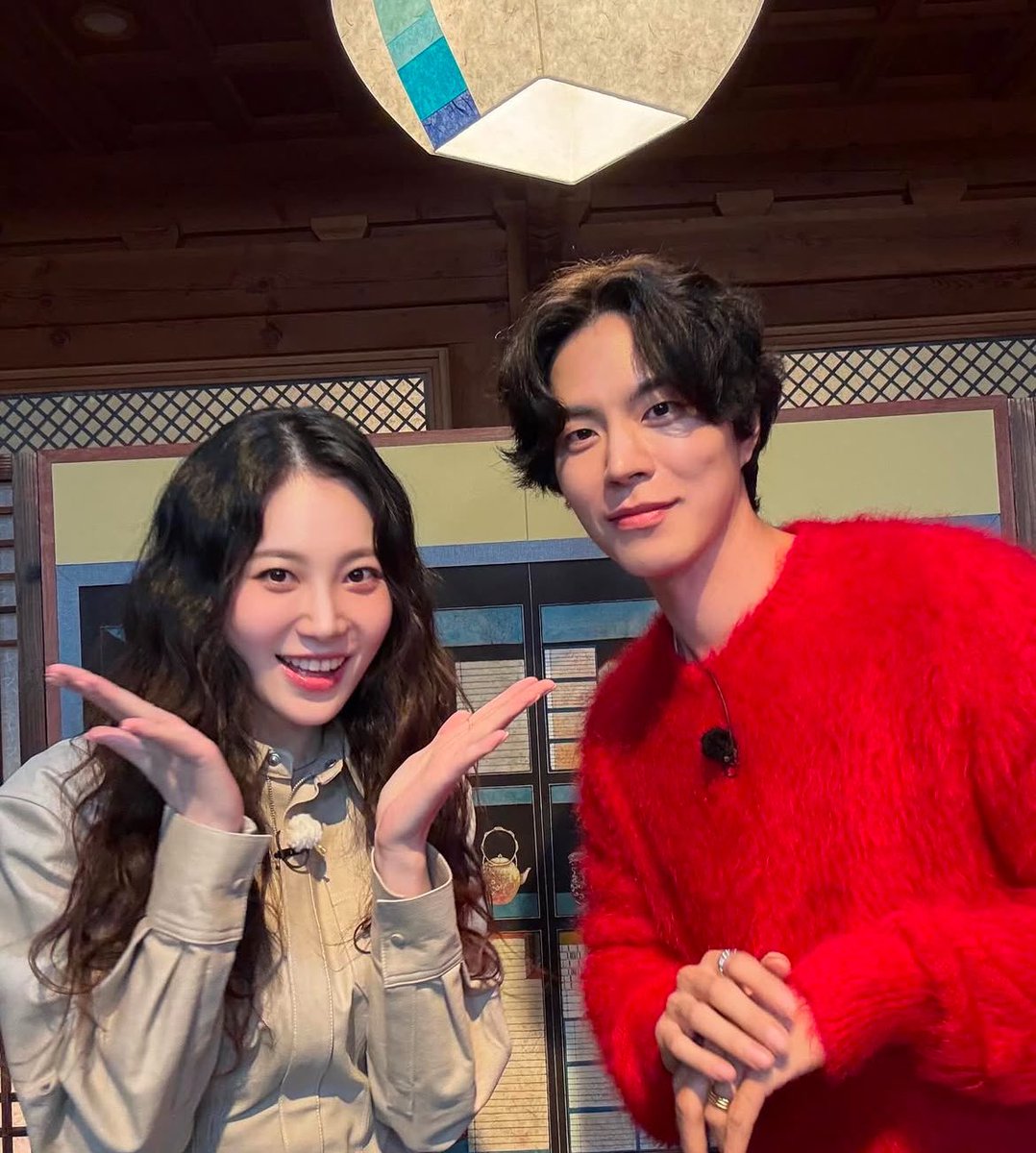 natalee_a7's tweet image. I have no one to talk to about this #wegotmarried #kimyura #hongjonghyun