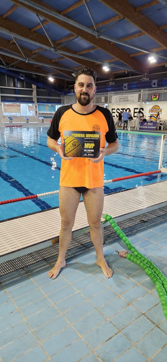 WTuria's tweet photo. Fenomenal victoria de nuestros chicos el pasado finde semana por 13-9 contra nuestros amigos de CN Las Palmas.
Tres puntos para acercarse un poco más a los objetivos en la primera fase. 
Dentro del esfuerzo colectivo de todo el equipo,  MVP para Nacho Montolio. Enhorabuena Nacho! https://t.co/9wSxwWN0nb