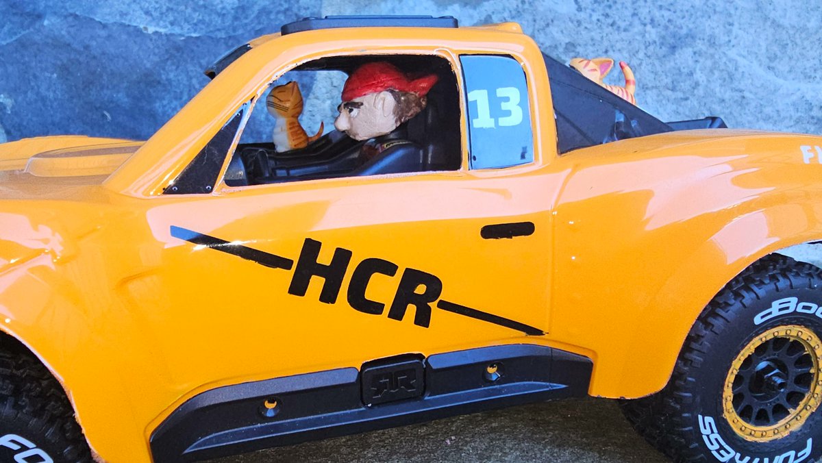 jasonmorrow's tweet photo. @Fingersoft I made a real life RC HCR1 Trophy Truck for my 13 yr old son's Christmas present, Equipted with pet cat and FVP camera option, and Bill (well, as good as I could make him) https://t.co/EQt8oJQFzL