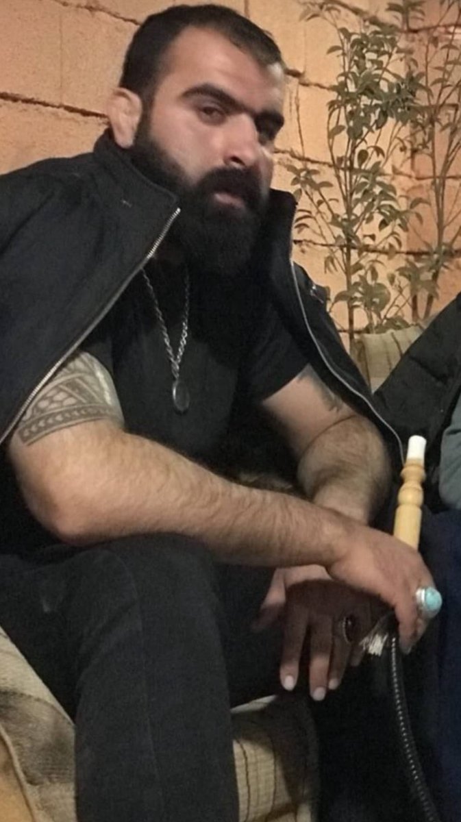 lovbeats1's tweet photo. #beard #hairygay #hairymen #poilu #arab #hairybody #turkishman #arabman #barbe https://t.co/kOUHPkh4xW