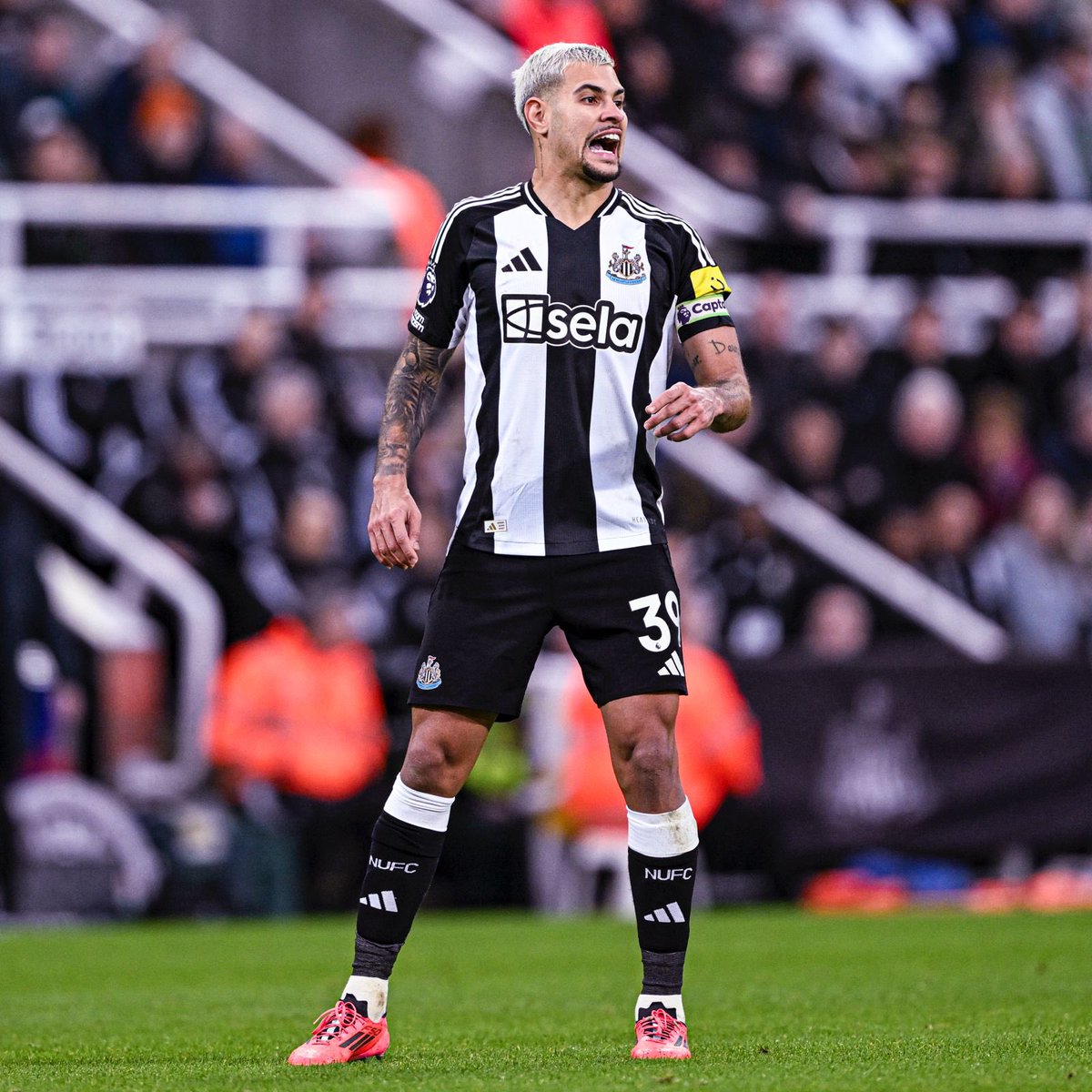 What a game!!! What a performance by our team. We remain strong in pursuit of our goal. Sad that my goal was disallowed; I couldn’t have done anything differently. What a screamer, <a href="/anthonygordon/">AG</a> . Proud of my teammates. Thank you for your support, NUFC fans! 🖤🤍3️⃣9️⃣