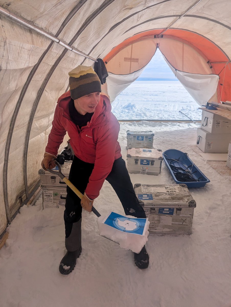fiona_616's tweet image. More amazing flags flying back from Antarctica, with a huge thanks to @emm_pearce  , Will, Blair and Oli - they are at the tip of the Halloween Crack. bas.ac.uk/project/brunt-…