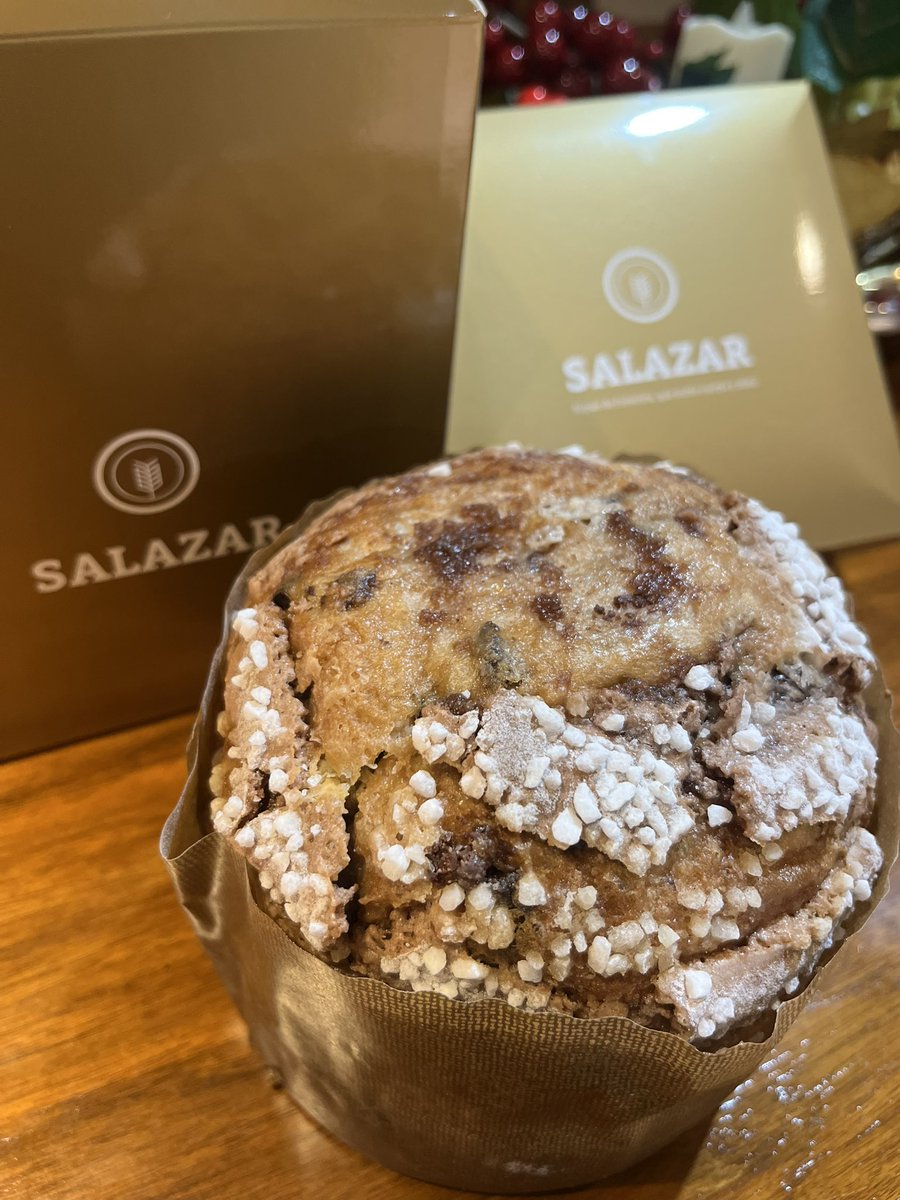 Uno de los mejores panetones de España se elabora en #Frómista (Palencia). Enhorabuena Panadería Salazar. 

¡Podéis comprarlo en el Mercado Navideño de la Plaza Mayor!