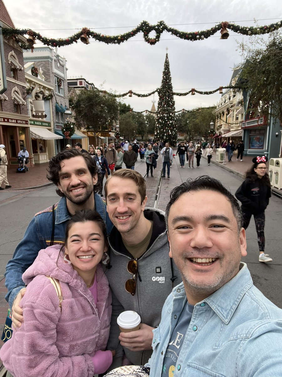 GenWithAHardG's tweet image. WE'RE HERE