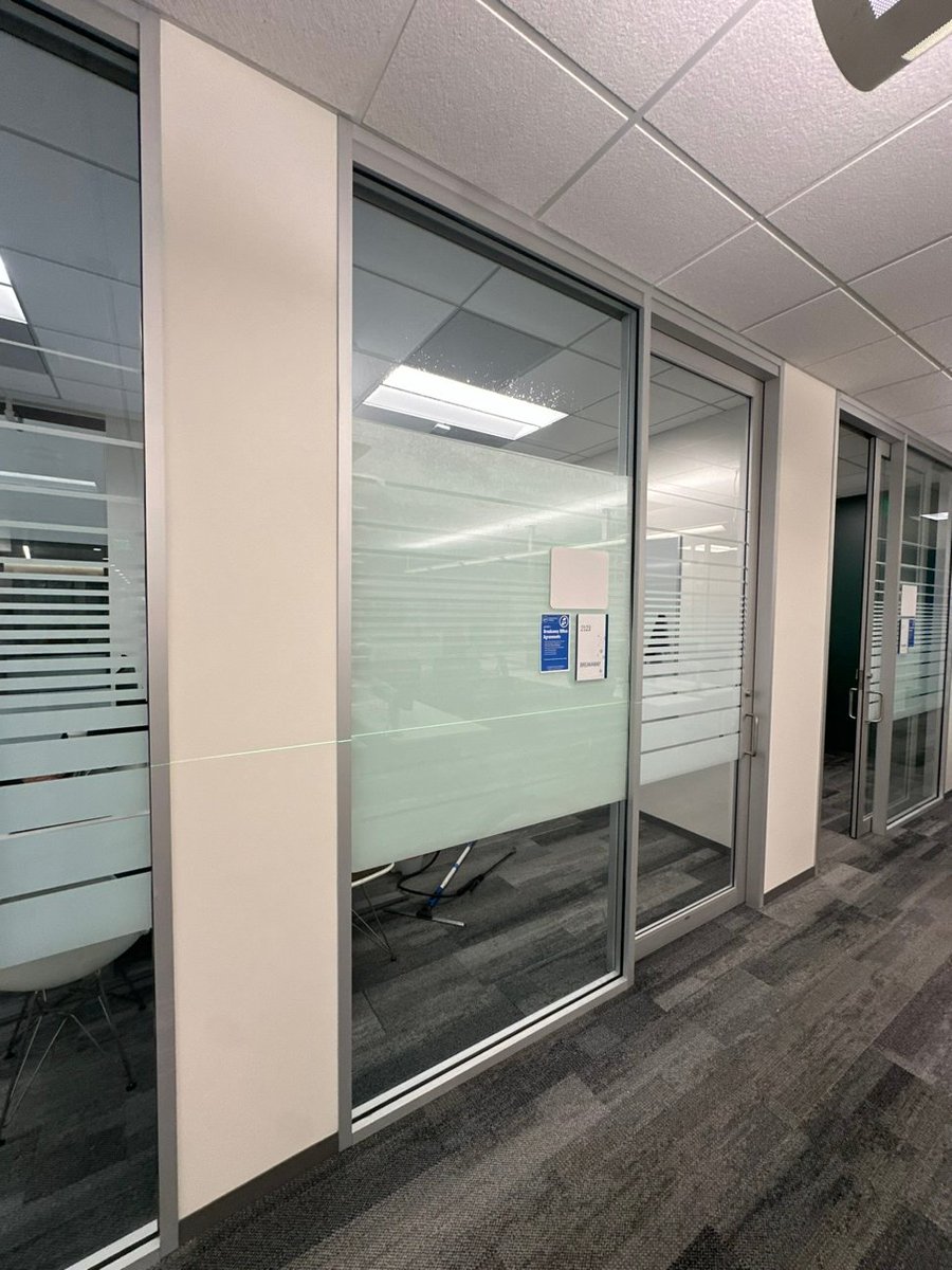 ISIcalifornia's tweet image. Newly completed window vinyl installation at Genentech in South San Francisco. #signinstallations #signprojects #windowvinyl #vinylinstallation
