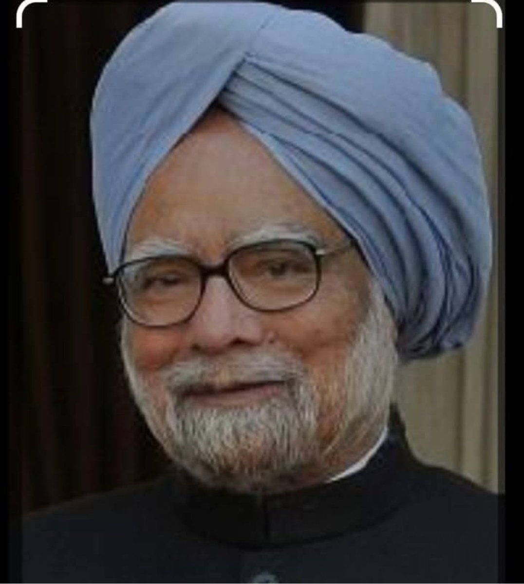 ShirraSunil's tweet photo. भूतपूर्व प्रधानमंत्री डॉ. मनमोहन सिंह जी के निधन की खबर देश के लिए अपूरणीय क्षति है। उनका निधन एक युग का अंत है। देश की अर्थव्यवस्था और तरक्की में डॉ. मनमोहन सिंह जी का योगदान सदैव अविस्मरणीय रहेगा!
सादर पुष्पांजलि 🙏🏻🙏🏻
#ManmohanSingh 
Dr. Manmohan Singh #PMOIndia #PMO #Congress https://t.co/Zzo4bn4hKu