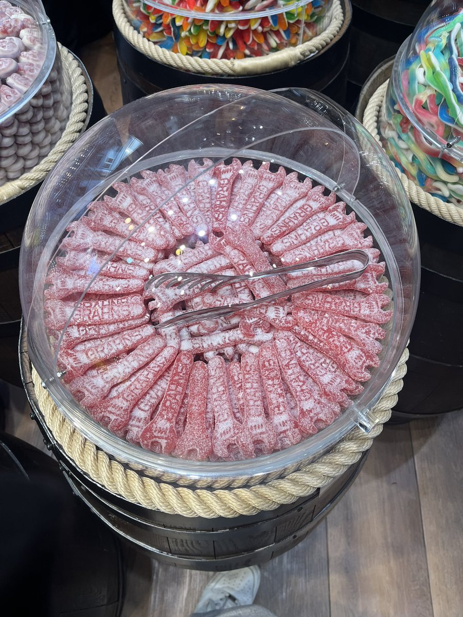 _candelagarcia's tweet photo. el amor de mi vida en chuches https://t.co/fYlQpmdD2y