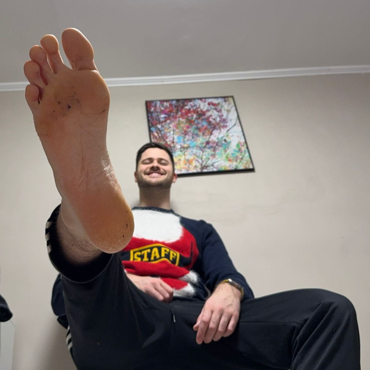 I make things so easy for you insects. You can send Christmas Cash to a Giant and a Cash Monarch in one send.