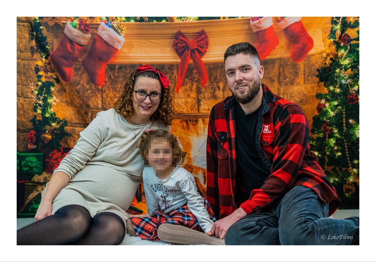 lokofilms's tweet photo. Shootings de familles réalisés pour #Noël
#photodefamille #familypicture #photo #shooting #lokofilms #JoyeuxNoël #MerryChristmas https://t.co/XlGK4P5yiu
