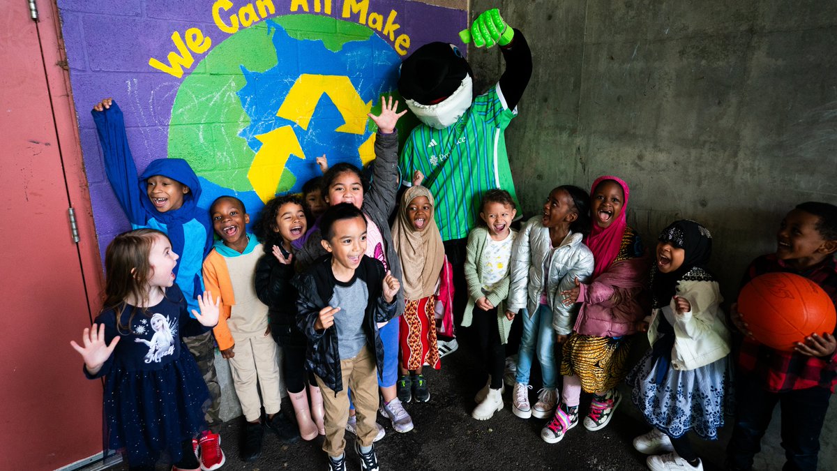 Introducing our 2024 Social Impact Report 💙

We are proud to share the stories of our continued investment in the community.

2024 was a year of major milestones, and we look forward to continuing our efforts in 2025!

READ ➡ sndrs.com/vdwcav2k