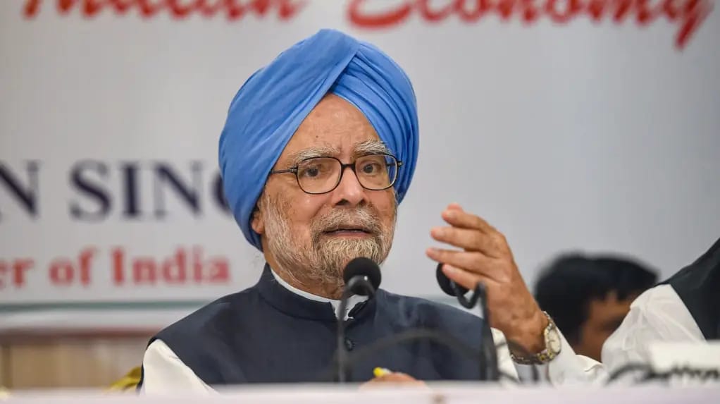 पूर्व प्रधान मंत्री डॉ. मनमोहन सिंह का 92 वर्ष की आयु में निधन हो गया। देश में शोक की लहर है।
#Manmohan #ManmohanSingh #India 
#MediaVNI