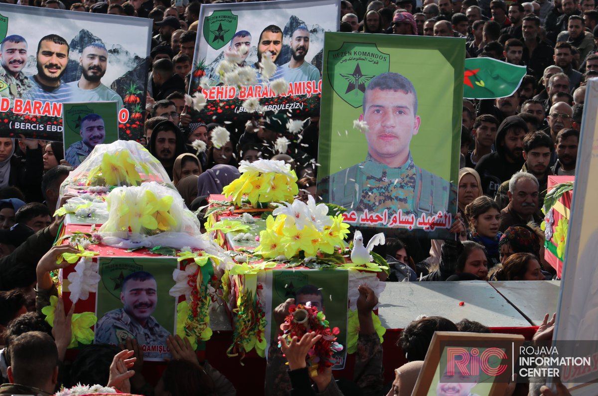 RojavaIC's tweet photo. Crowds gathered in Qamishlo today for the funeral of 5 SDF fighters (4 killed in Manbij, 1 in Aleppo) and 1 civilian (killed in Shehba).

RIC records a total of 249 people killed in Turkish/SNA attacks since November 29 - 169 NES military personnel, 11 Asayish, 69 civilians. https://t.co/HbzLTINStx