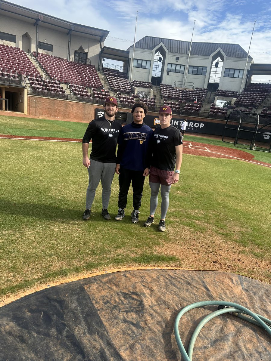 Great time catching my guys <a href="/wilsonhm15/">Harrison Wilson</a> and <a href="/BenRehkow/">Ben Rehkow</a> best of luck to you guys in the 2025 season!