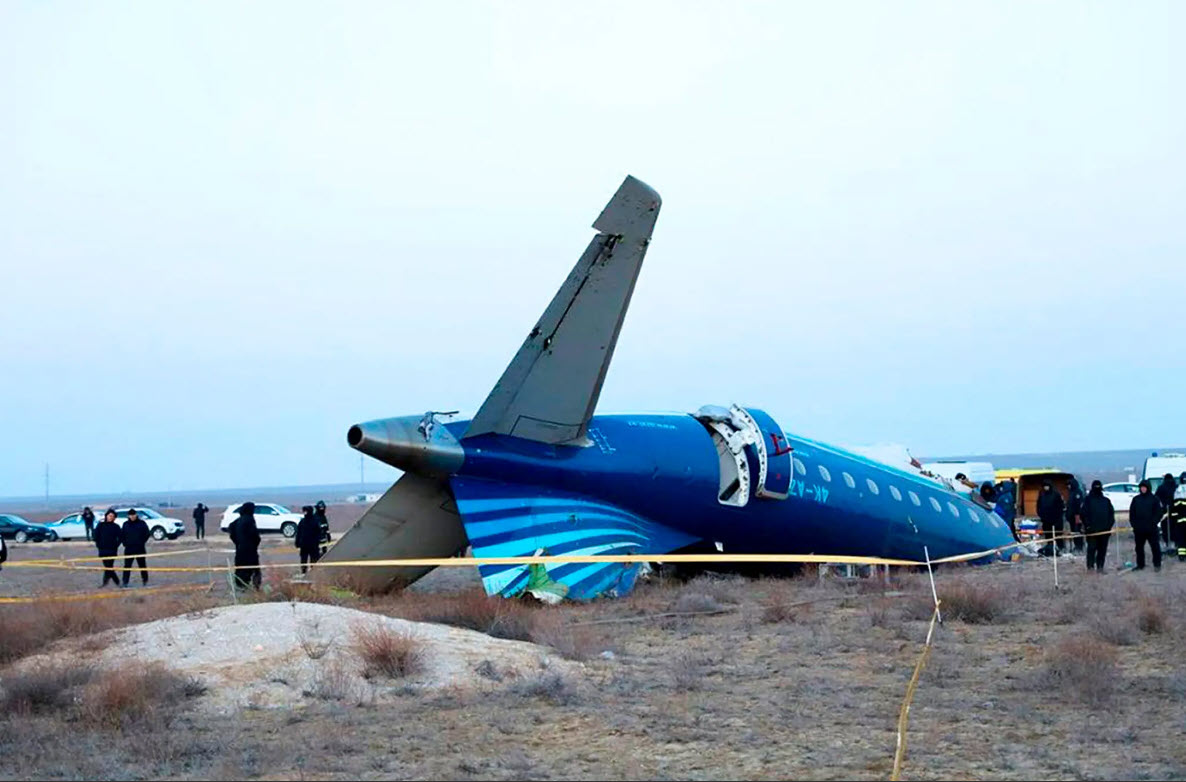 Media: "As authorities in several countries tried to determine what caused the deadly crash of a passenger airplane in #Kazakhstan, investigators and experts on Thursday were focusing on the possibility that a #Russian air defense system had struck the plane, casting doubt on a