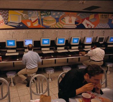 Burger King in peak 90s mode: a Manhattan location with free Internet and computers for customers. July 1998. Because of course burgers taste better while checking your AOL email.