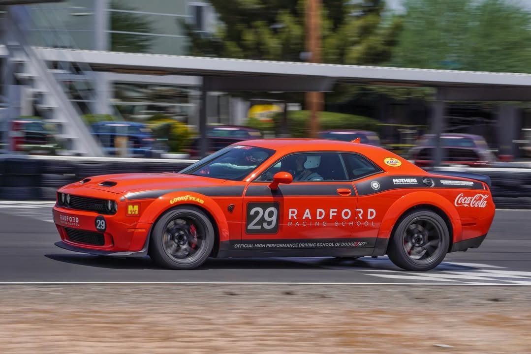 RaceRadford's tweet image. Teens are leveling up their driving skills at Radford Racing School by mastering safe driving techniques to build confidence on the road, these young drivers are taking control! 💪🏼 

#radfordracingschool #safedriving #defensivedriving #drivingschool #teendriversafety #teendriving