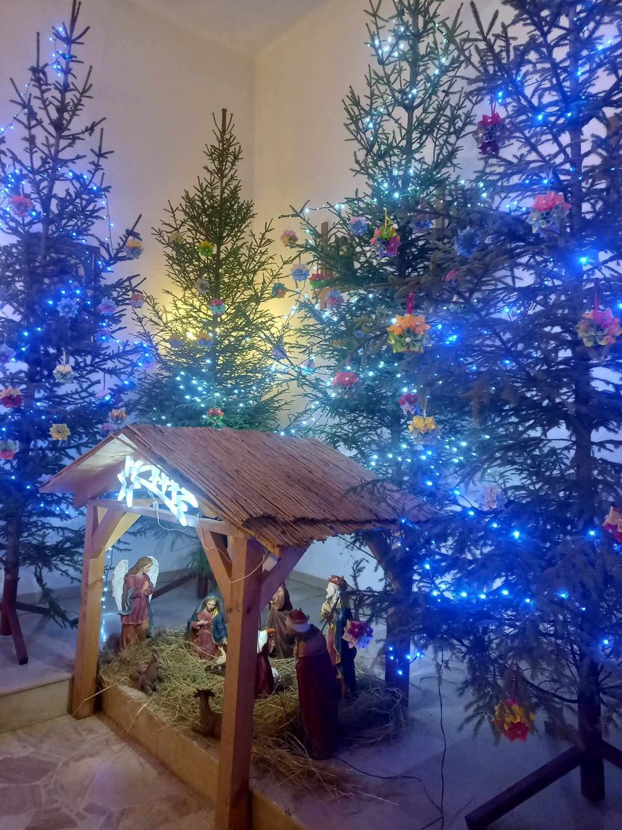 ArchLubelska's tweet photo. #PolskieStajenki #Brzeźno, pw. Najświętszej Maryi Panny Matki Kościoła
#kościół #wigilia #stajenka #żłóbek #lubelszczyzna #wiara #katolicy #katolicki #Chrystus #christmas #manger #crib #creche #nativity #nativityscenes #catholic #church #catholicism @EpiskopatNews @RadioMaryja https://t.co/ch1g2U8TCL