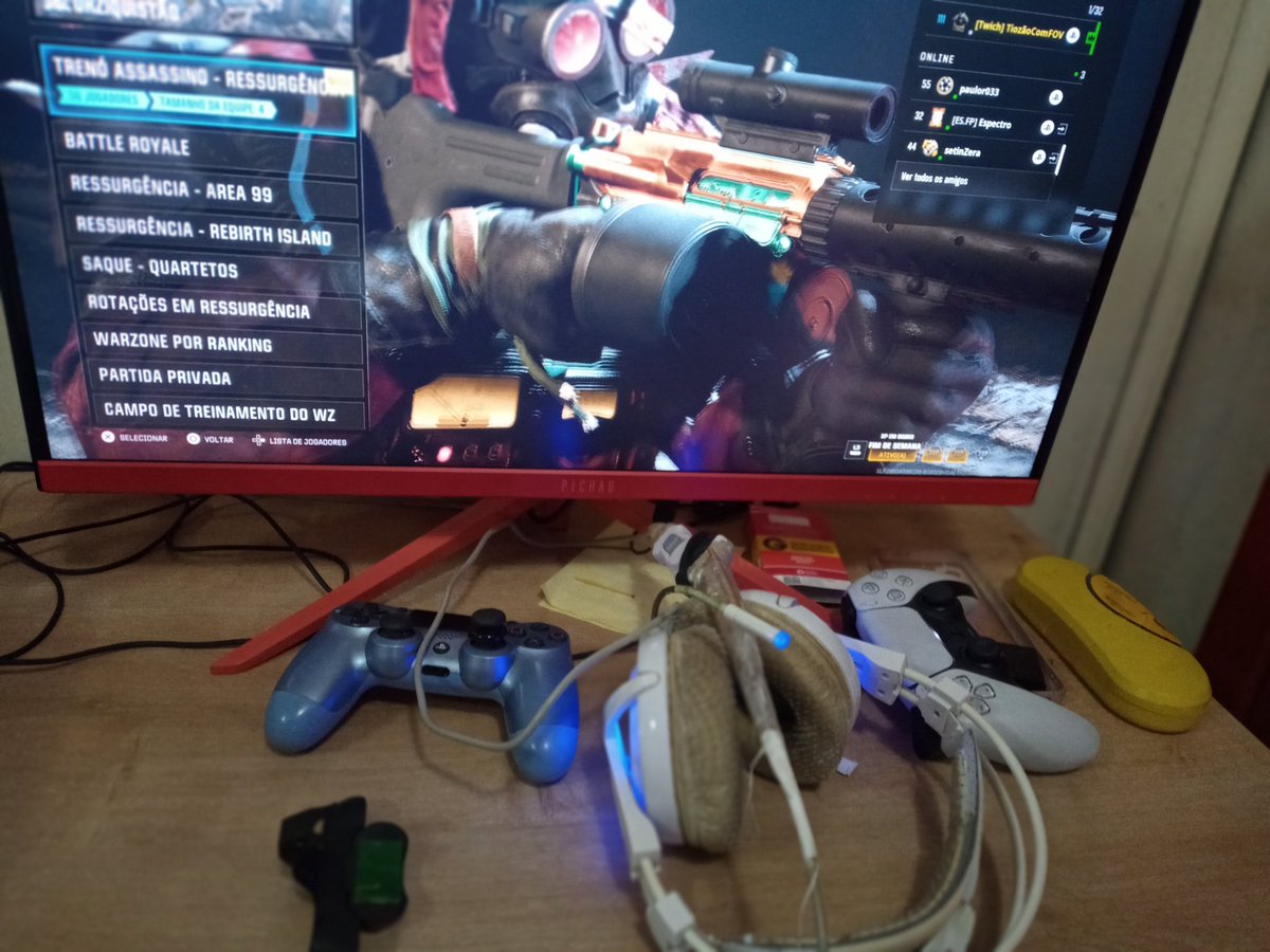 e3games's tweet photo. As tetas da @Activision 
Só quero chegar em casa, jogar Warzone e me divertir. Mas o que vejo é uma guerra: streamers reclamando pra tentar ganhar atenção da Activision, a Activision fingindo que nada acontece No meio disso estamos nós, jogadores casuais,só querendo paz Ironia https://t.co/S5IjprZPL8