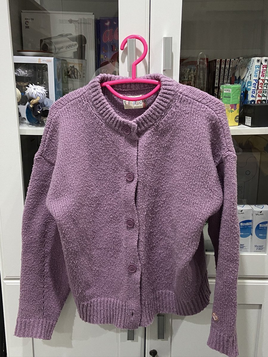 bbabychou's tweet photo. ส่งต่อ / พร้อมส่ง
เสื้อคาร์ดิแกน rollriroo
รุ่น eclair สี egg plant ม่วง

🌺 600รวมส่ง 🌺
( from 890 )

#rollriroo #cintageshop #stylistshop #ส่งต่อเสื้อผ้า #ส่งต่อ #ส่งต่อคาดิแกน #ส่งต่อแบรนด์ไอจี #เสื้อแขนยาวไหมพรม #เสื้อแขนยาว #ส่งต่อrollriroo #rollrirooส่งต่อ #cutiecolors https://t.co/xBtxCUwAFU