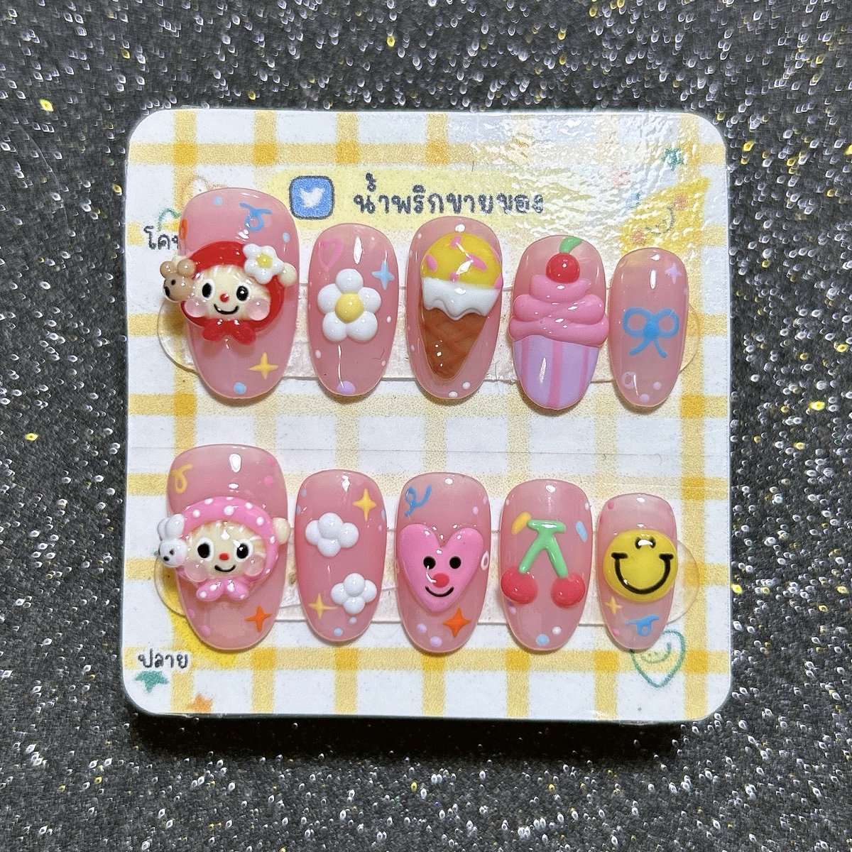 nampignails's tweet photo. ♡︎ ราคา 150฿ ♡︎ แถมอุปกรณ์ติดครบชุด 

ดูลายเล็บจิ้ม ⏩ #ลายเล็บร้านน้ำพริกขายของ 
#เล็บเจล #เล็บปลอม #เล็บเจลพร้อมติด https://t.co/58sKPgwaHS