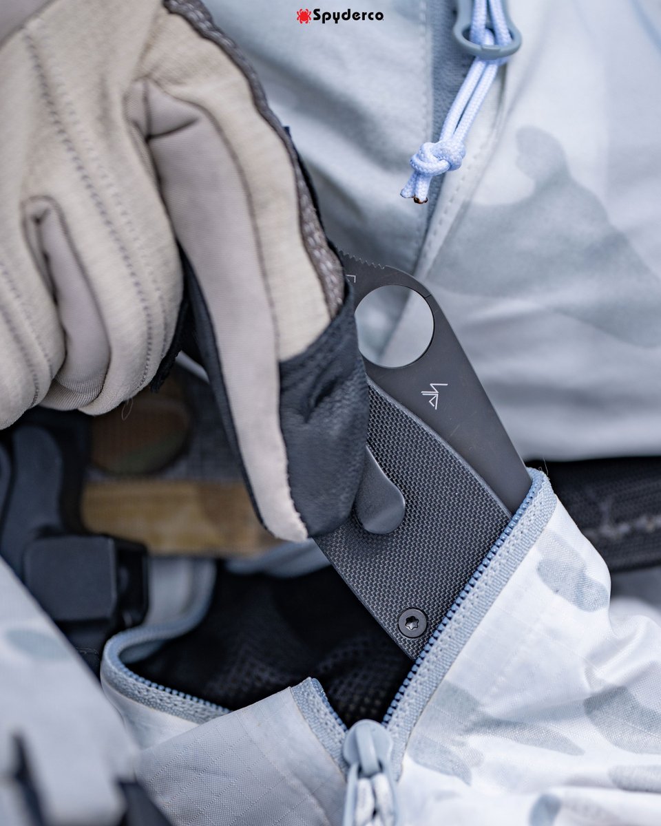 The original Spyderco Military™ was designed to meet the needs of forward-deployed personnel. The Military™ 2 proudly continues that tradition and raises the bar of performance even higher.