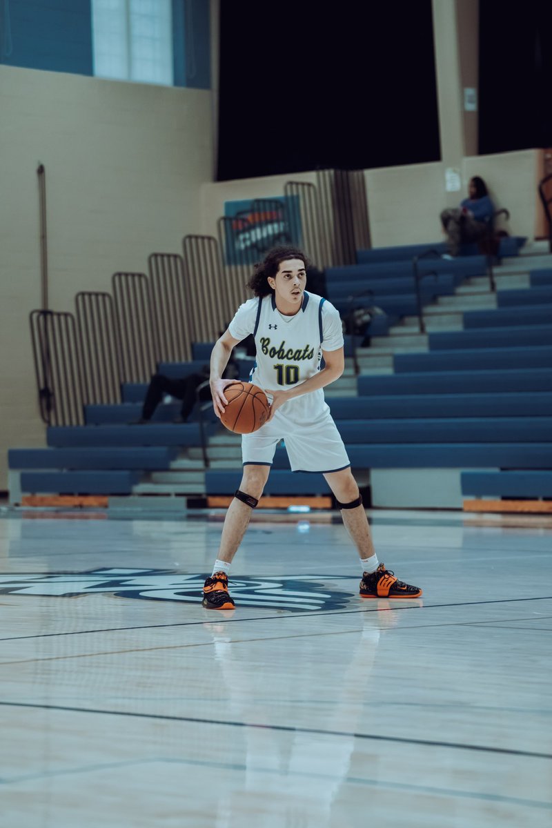 Top Games:
Vs Moraine Valley - 16 pts / 8 rbs / 7 ast / 0 TOs

Vs Illinois Valley Cc - 24 pts/ 10 rebs/ 2 ast
 
Vs Harper College - 12pts/ 6 rebs/ 3ast

Vs Blackhawk tech - 15pts/ 5 rebs/ 2ast

Vs Mid Michigan - 5pts / 4rebs/ 8 ast
 (season high in assist so far)