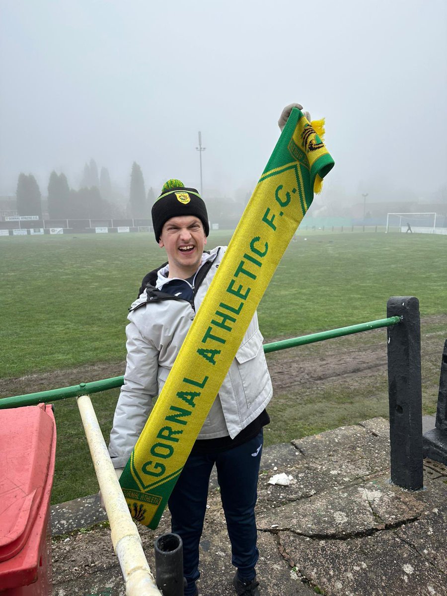 Wayne shakespeare⚽️ (@wayneshakespea1) on Twitter photo After putting out the kit for the lads kit man Jordan was proudly wearing his new <a href="/GornalAyWe/">Gornal Athletic Football Club</a> bobble hat and scarf he had for Christmas to cheer on the lads to a 2-1 win ⚽️💛💚🦚 UTFG 🦚 #kitman #nonleaguefootball After putting out the kit for the lads kit man Jordan was proudly wearing his new <a href="/GornalAyWe/">Gornal Athletic Football Club</a> bobble hat and scarf he had for Christmas to cheer on the lads to a 2-1 win ⚽️💛💚🦚 UTFG 🦚 #kitman #nonleaguefootball