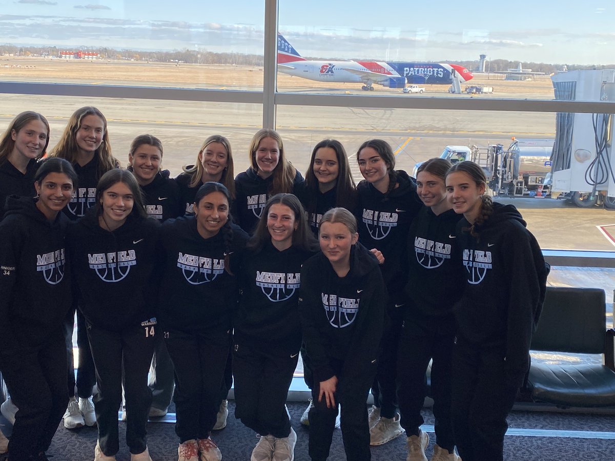 mnick40's tweet photo. At the airport and ready to go for our flight to Orlando. Maybe @Patriots can hook us up with a ride back. @MedfieldAD @mrsgelinas @MedfieldHS @HometownWeekly https://t.co/hS6IP23ke5
