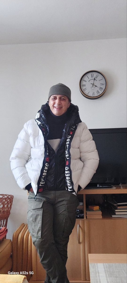 sofovic_samir's tweet image. Kockastim glavama je zabranjen skok s mindera u fildzan....😃