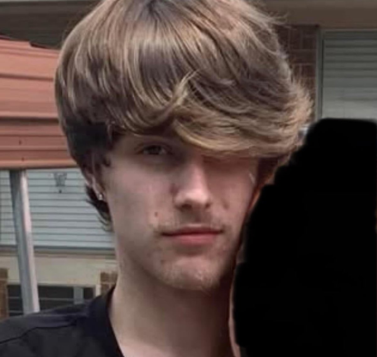 joeimel's tweet photo. Per WCSO, ‼️Missing Juvenile‼️

The Warren County Sheriff’s Office has been searching for Kayden Vincent, 17, since he was reported missing on Monday, 12/16/24. 

He is approximately 5’8” and 160 pounds. He was last seen at 9:20 PM on the 16th before he left the residence on Bristow Road on foot. He was last seen wearing blue jeans and a white hoodie with a skull on the back.

If you know of his whereabouts, please contact the WCSO at (270) 842-1633.