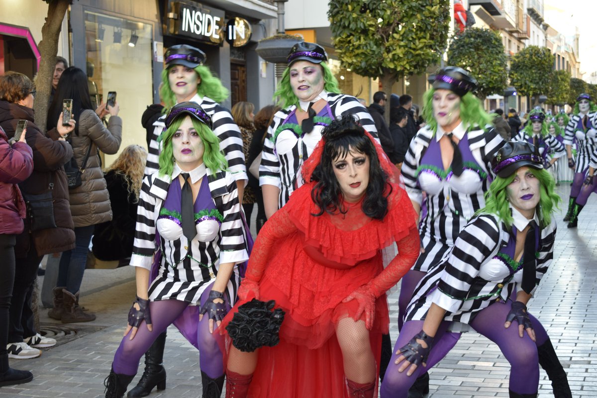 FOTOGALERÍA: DESFILE DE COMPARSAS DEL CARNAVALCÁZAR 2024 elsemanaldelamancha.com/album/alcazar-… a través de <a href="/elsemanal/">El Semanal La Mancha</a>