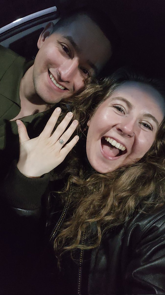 TickbiteJackson's tweet image. Merry Christmas ya filthy animals 

Tickbite is ENGAGED 💍