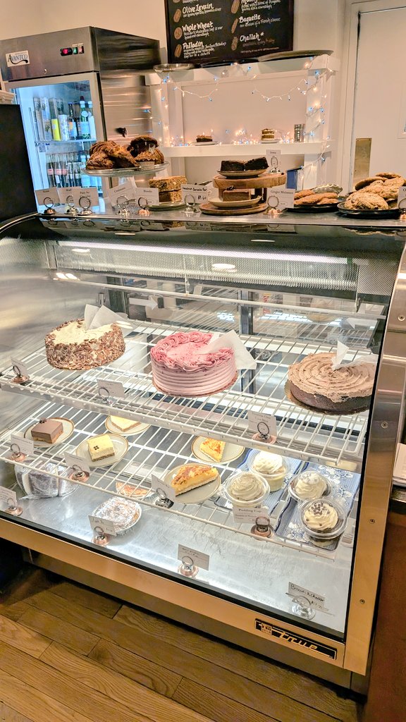 Eat DC (@eat_dc) on Twitter photo Found an open bakery! The lovely <a href="/PhillipsMuseum/">The Phillips Collection</a> is even lovelier with a <a href="/BreadFurst/">Bread Furst</a> café (open to everyone). Found an open bakery! The lovely <a href="/PhillipsMuseum/">The Phillips Collection</a> is even lovelier with a <a href="/BreadFurst/">Bread Furst</a> café (open to everyone).